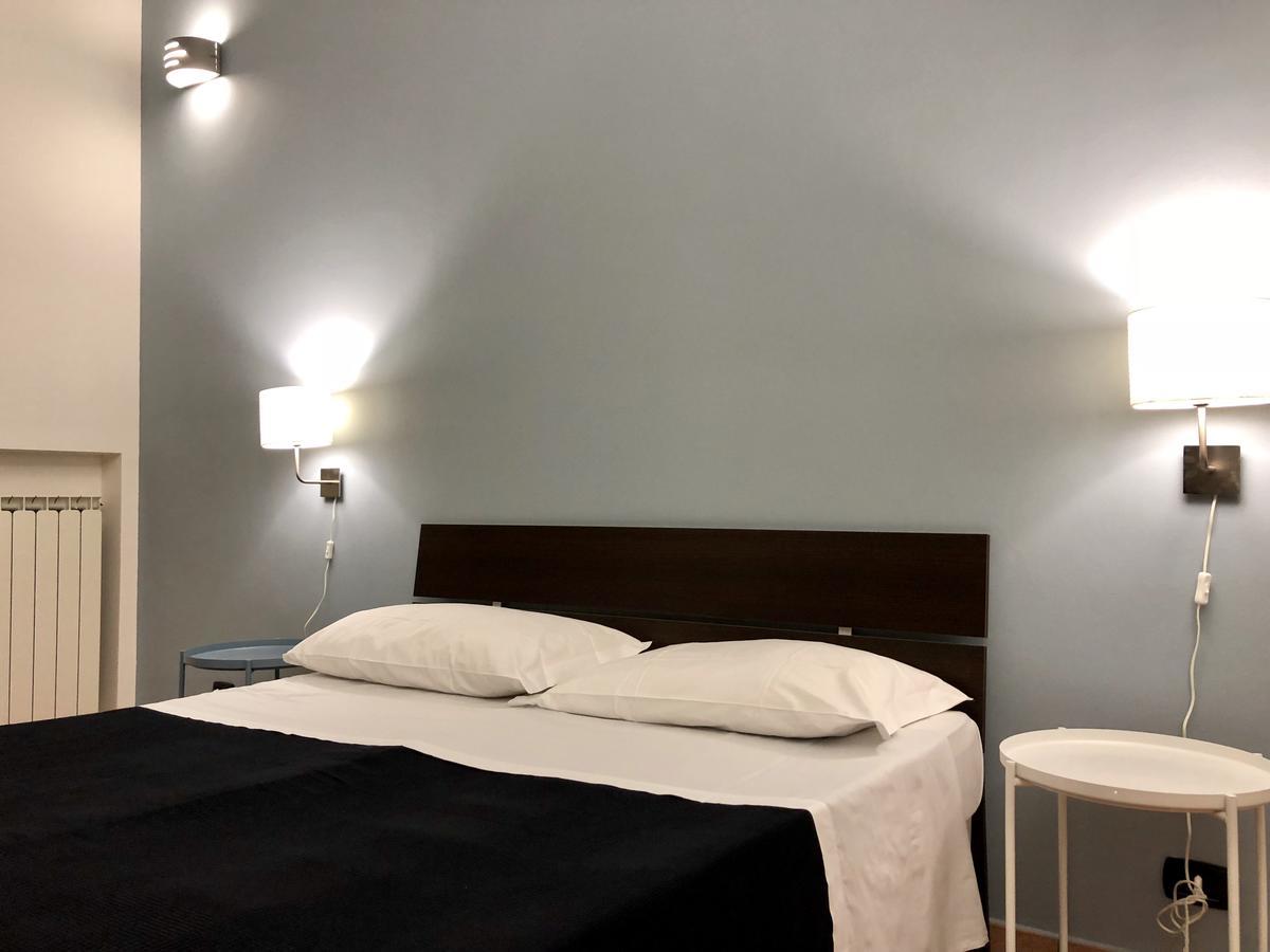 A Due Passi Dal Ponte Hotel Taranto Kültér fotó