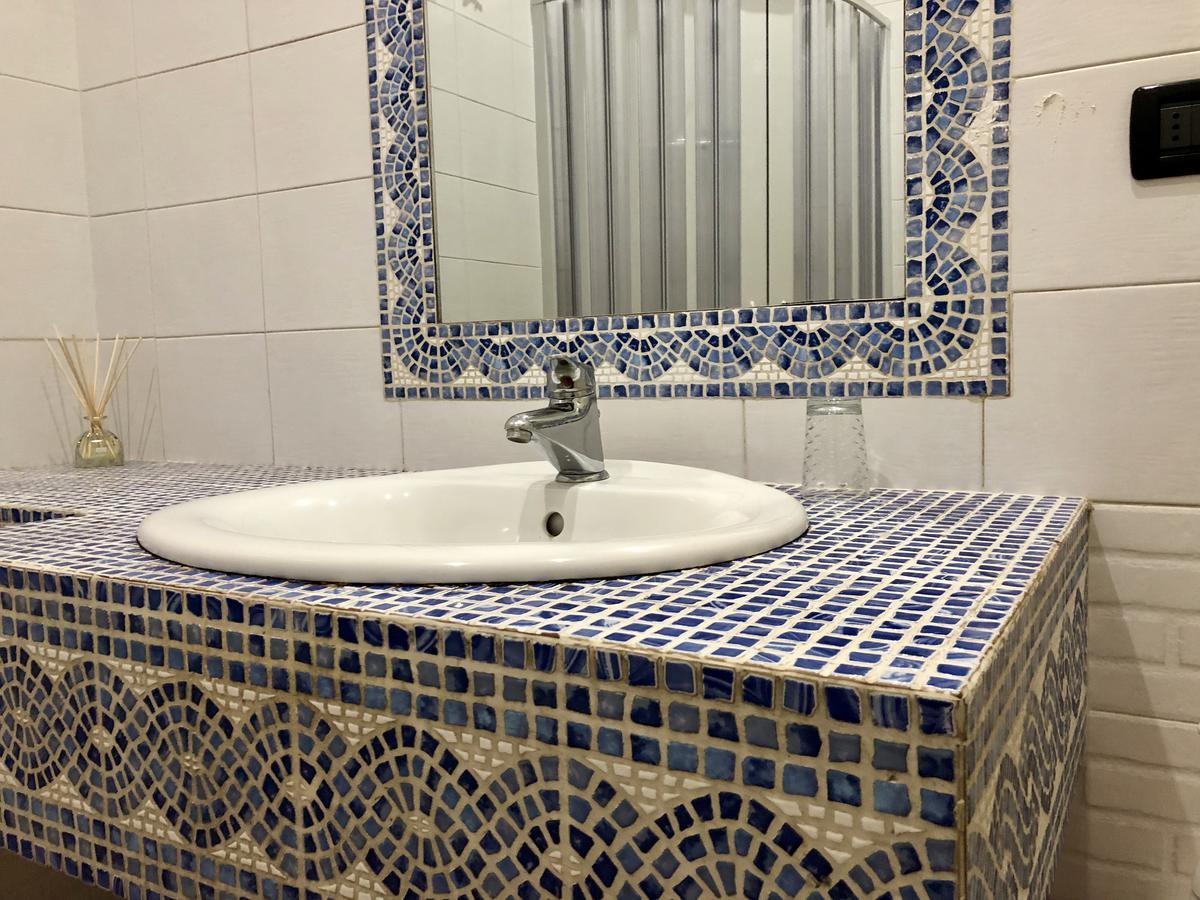 A Due Passi Dal Ponte Hotel Taranto Kültér fotó
