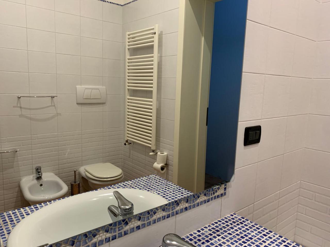 A Due Passi Dal Ponte Hotel Taranto Kültér fotó