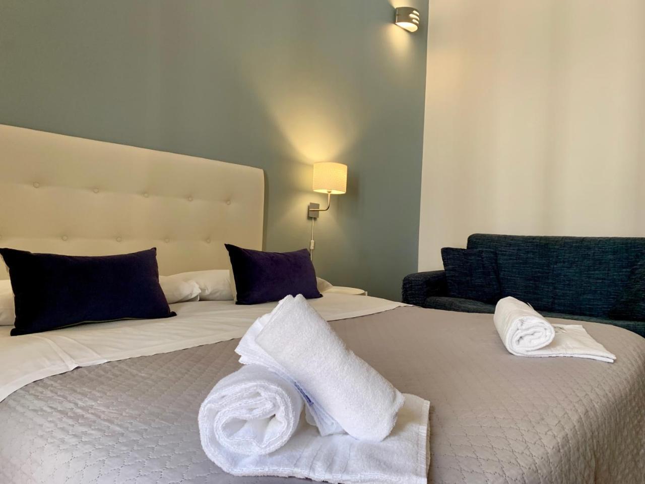 A Due Passi Dal Ponte Hotel Taranto Kültér fotó